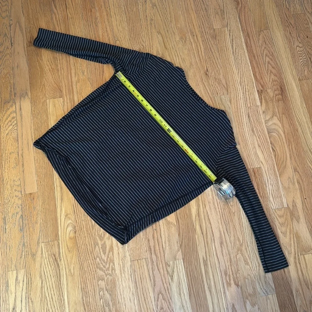 Lululemon Black Boatneck Striped Lightweight Athletic Long Sleeve Shirt